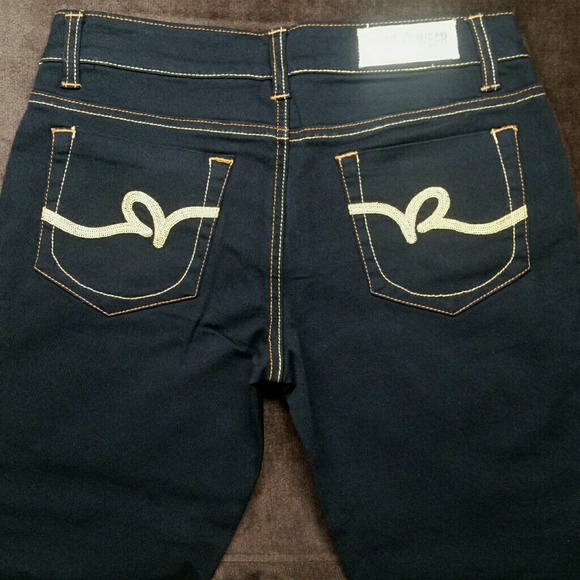 ROCAWEAR Midnight Black Bermudas size 7 NWOT short - Picture 4 of 8